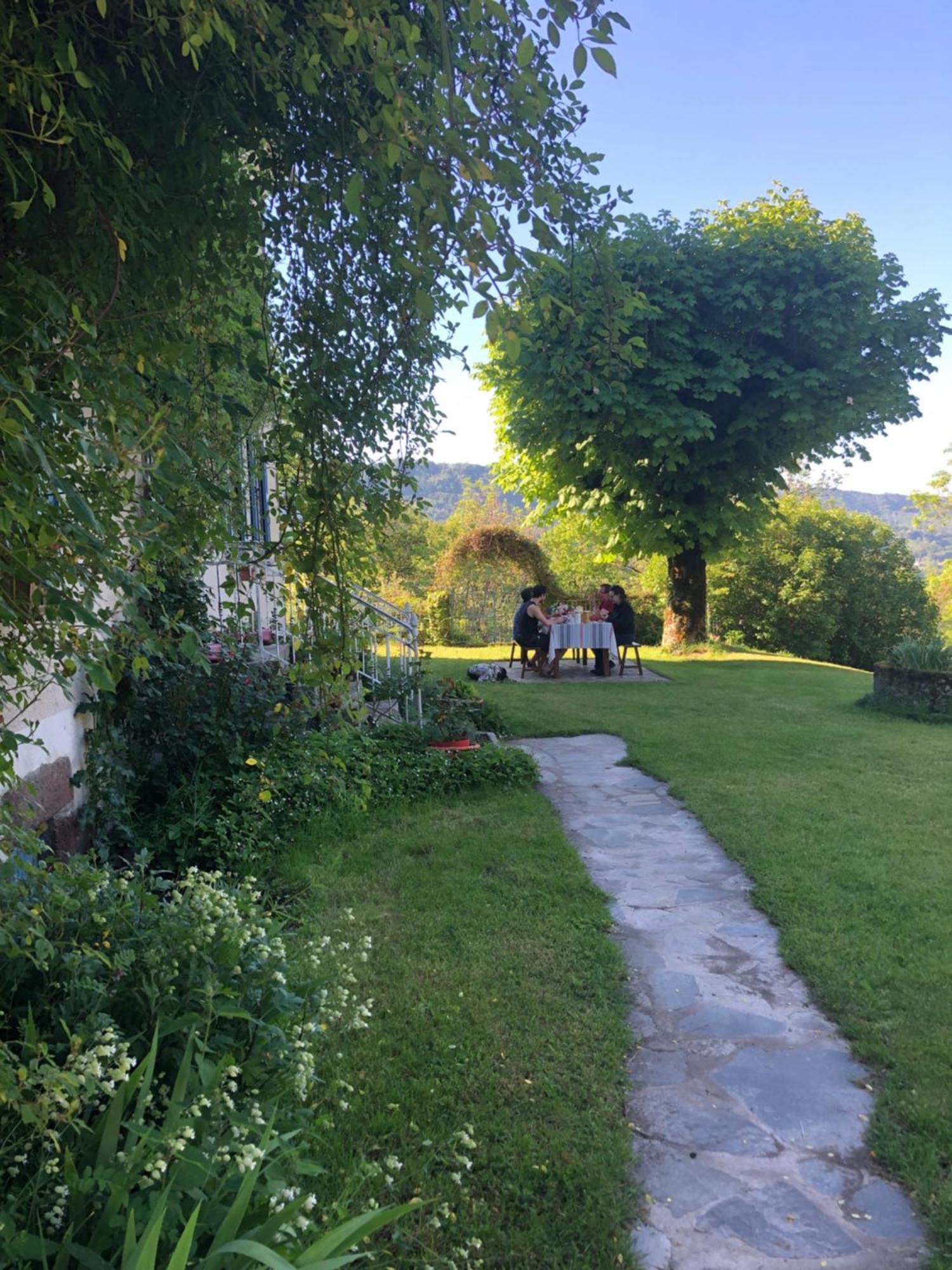 Bed and Breakfast Le Figarelou Thiézac Exterior foto